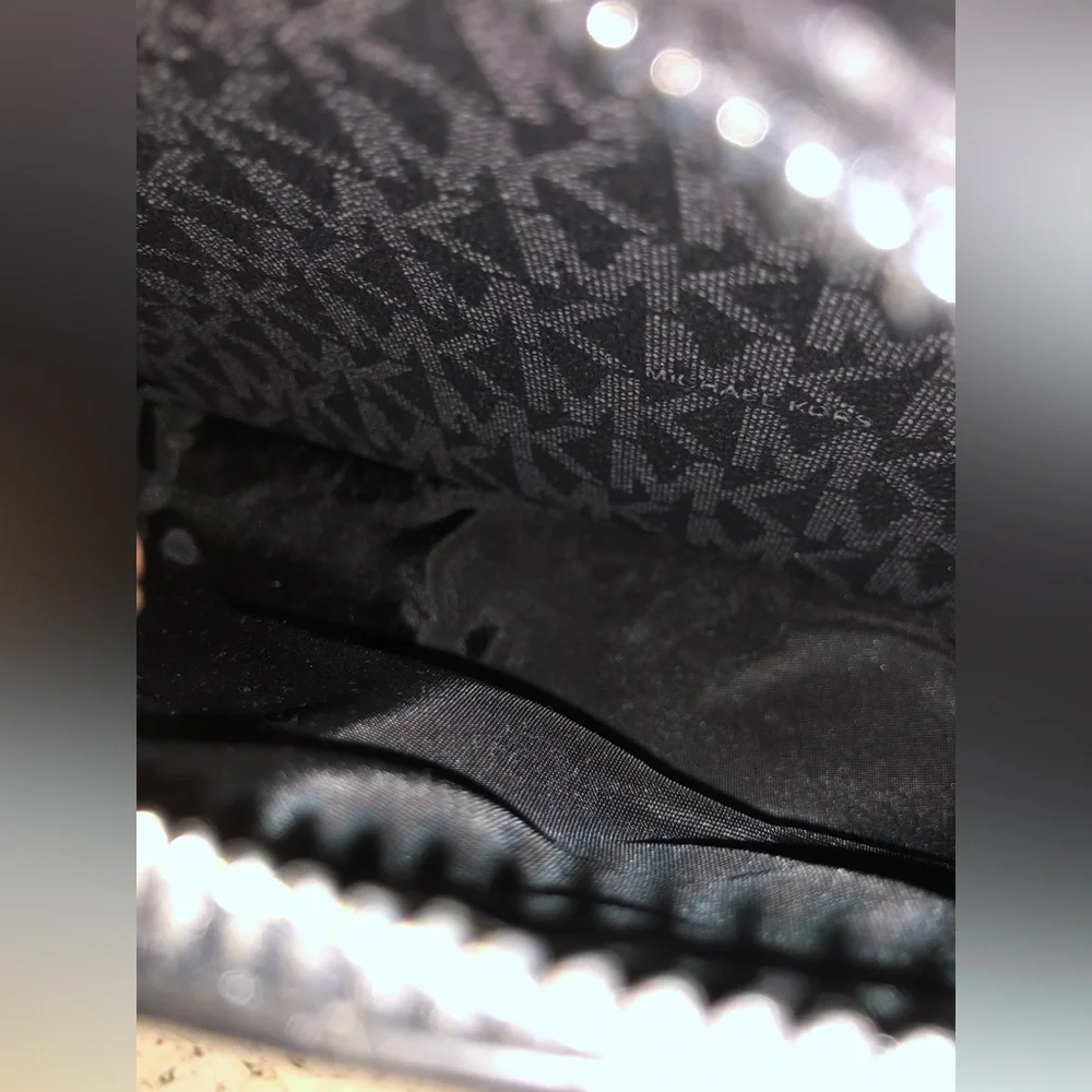 💥Moving to @the_bag_guy💥Michael Kors - Mason Varsity Stripe Sling Pack - Picture 14 of 16